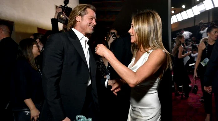 
    Brad Pitt și Jennifer Aniston  