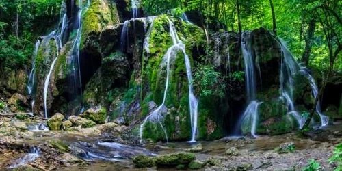 Cascada Beusnita FOTO 123 RF