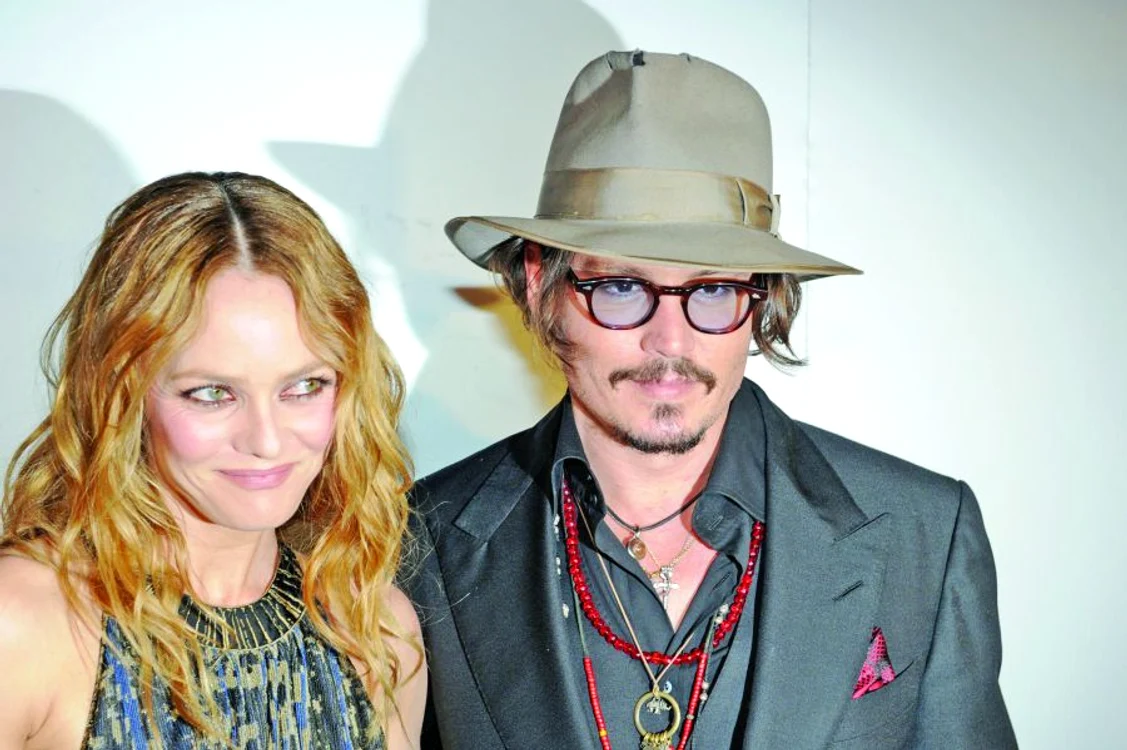 
    Vanessa Paradis şi Johnny  (fotografii: guliver /  splashnews / afp / annex)  