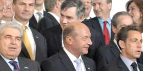 Estul strânge cureaua bugetară