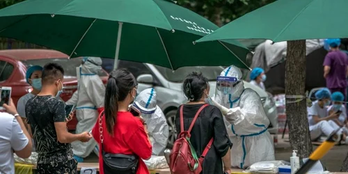 Persoane testate de noul coronavirus la Beijing FOTO EPA-EFE