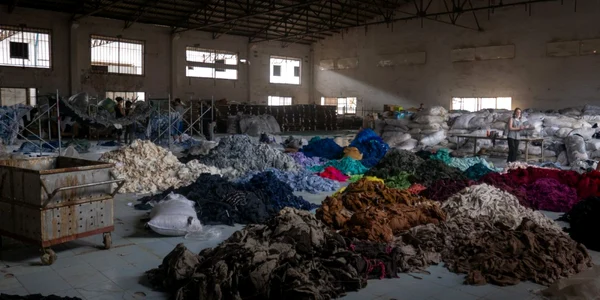 Colectare deseuri textile Foto ecosinergy jpeg