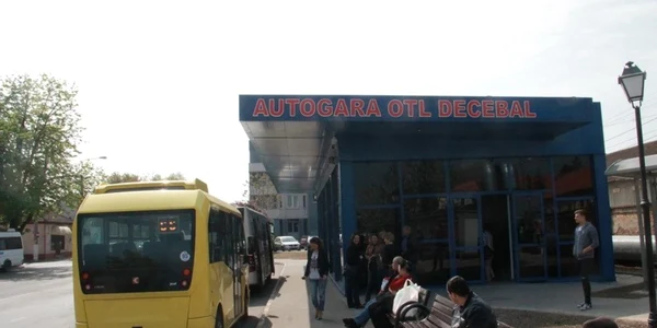 Autogara Decebal 