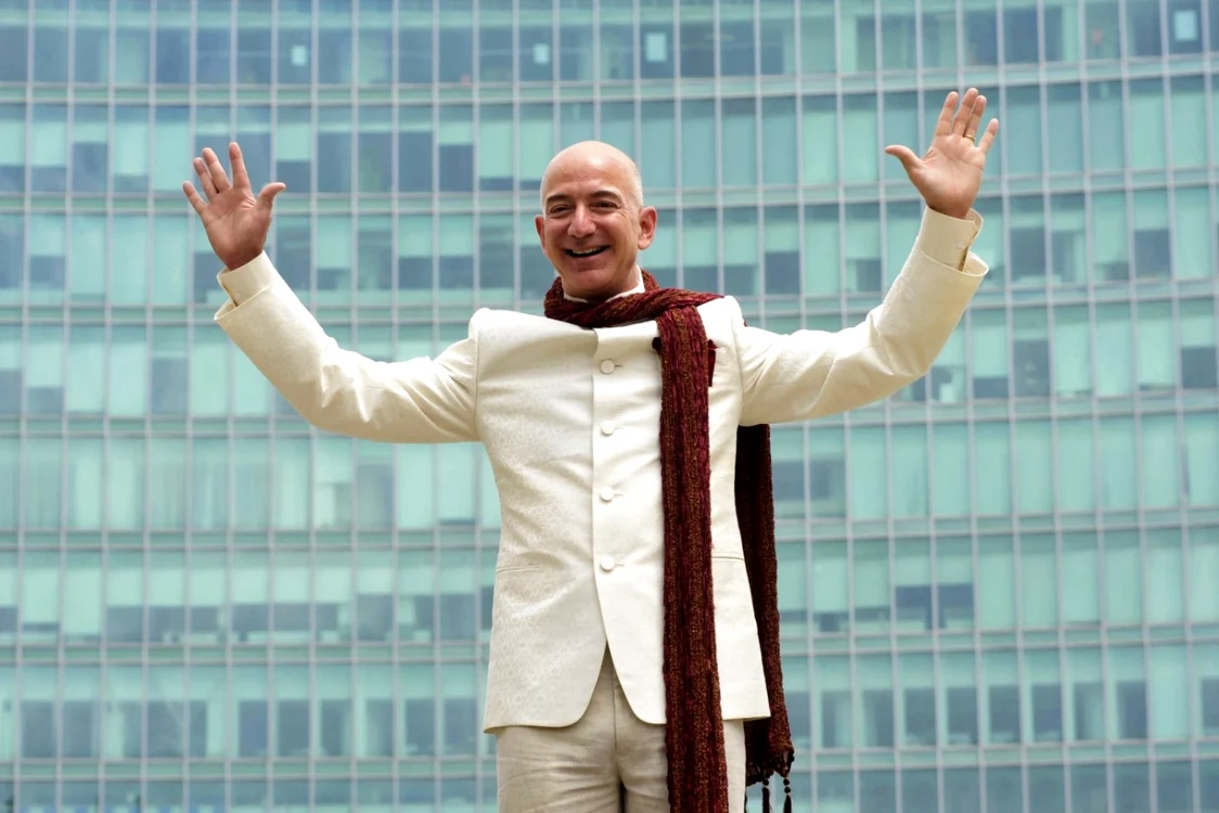 Jeff Bezos este unul dintre cei mai bogaţi oameni din lume.