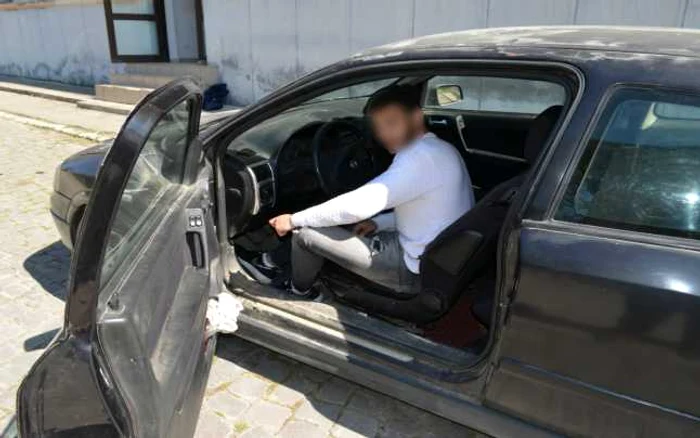 Tinerii au fost prinşi de Poliţiştii de Frontieră FOTO ITPF Iaşi