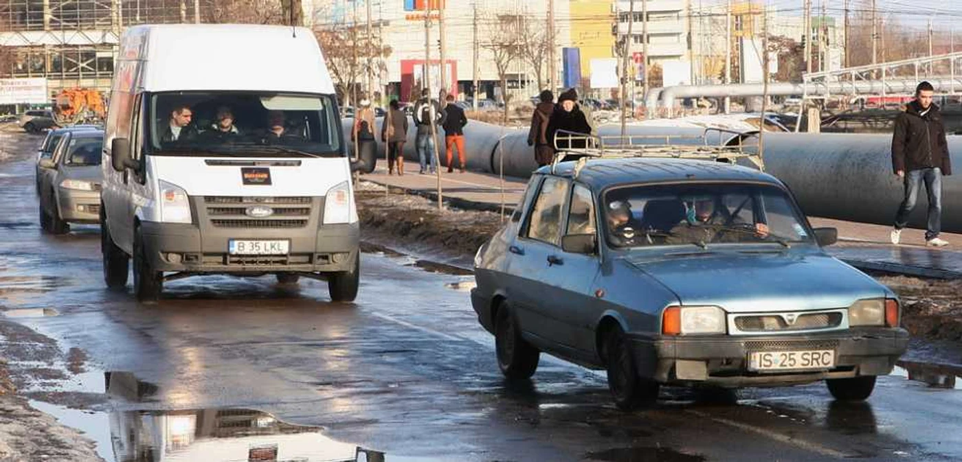 Iaşiul s-a umplut de gropi
