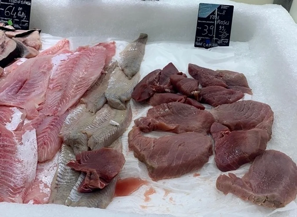 
    Inspectorii au constatat nereguli în zona în care era prelucrată carneafoto: ANPC  