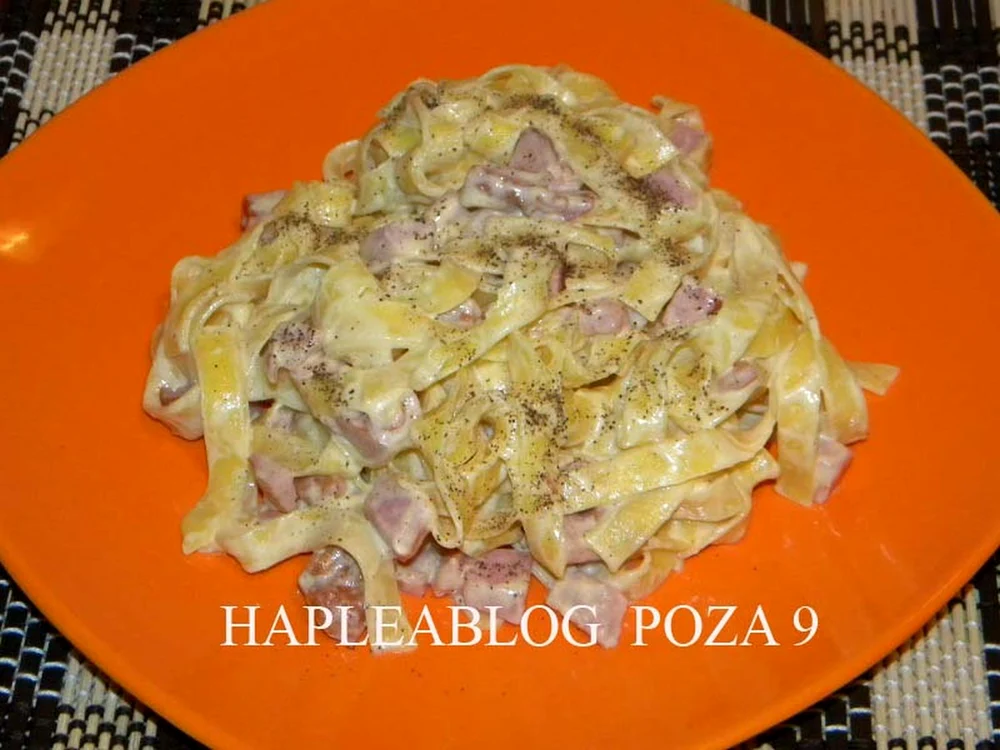 fettuccine carbonara 9 jpeg