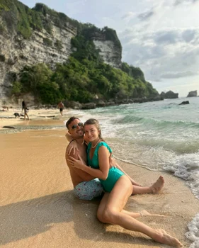 Cum sărbătoresc Valentine's Day Valentin și Codruța Sanfira