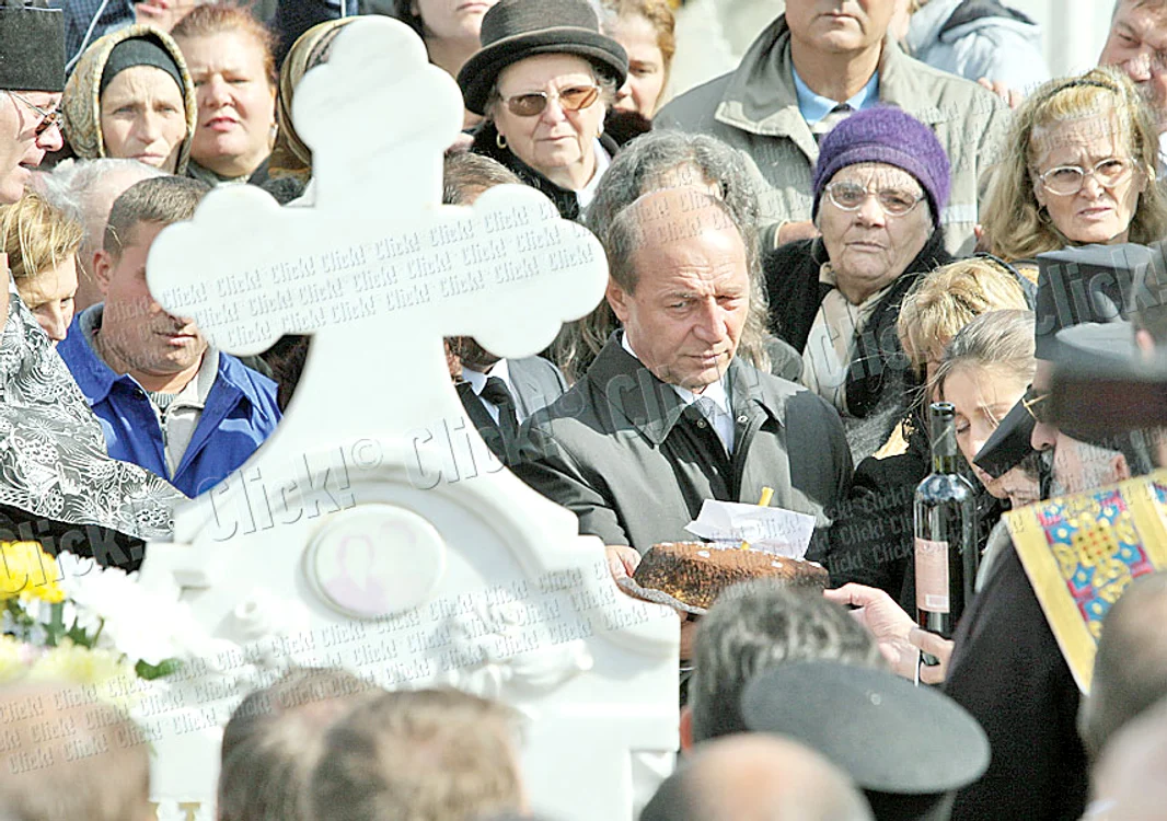 În 2010, preşedintele  şi-a înmormântat mama