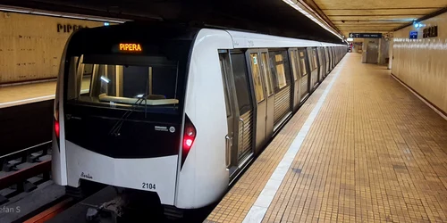 metrou in statie 0 jpeg