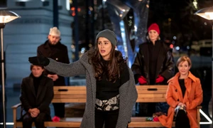 Miercuri seară am fost la teatru! „Două liniuțe”, pe scena online de acasă jpeg