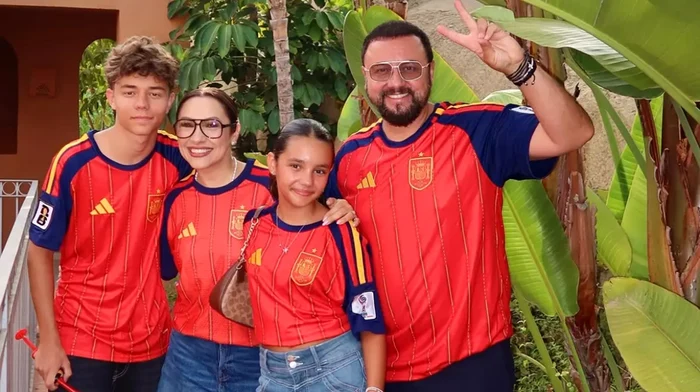 Familia Măruță. Foto: Instagram