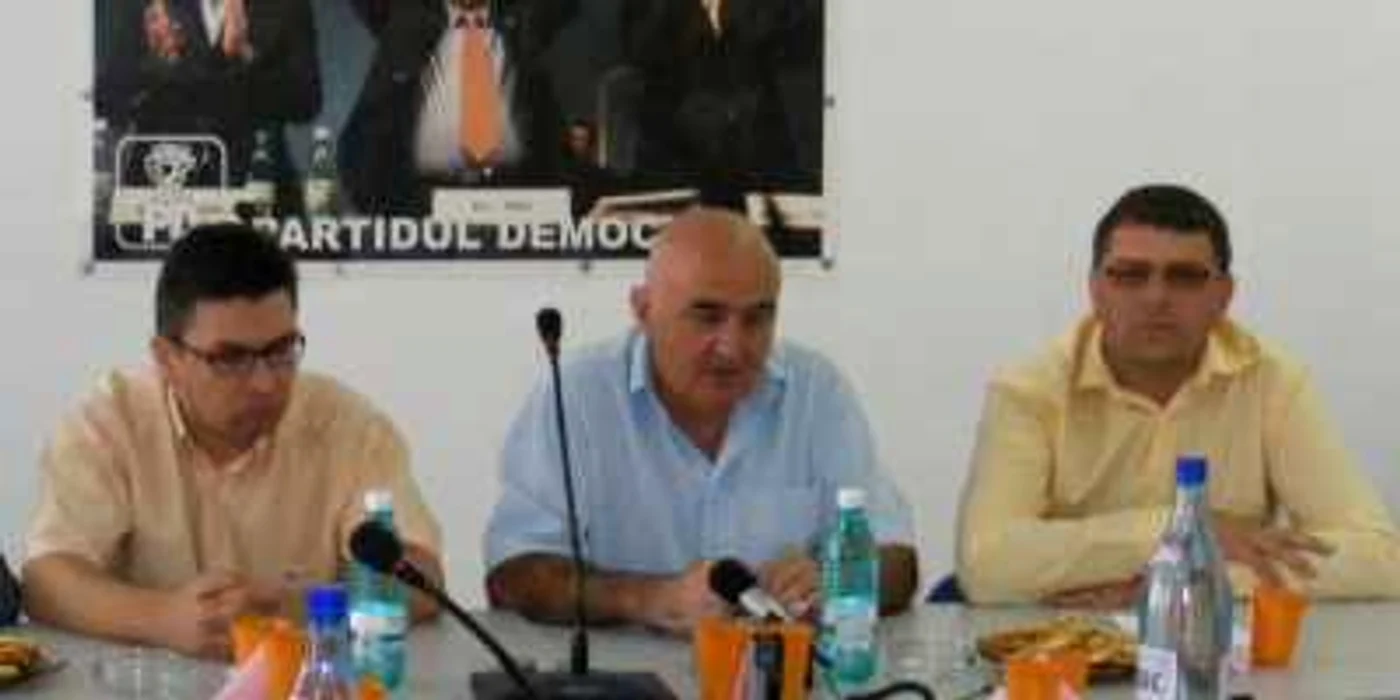 Viorel Constantinescu are depozite bancare de 770.000 de dolari