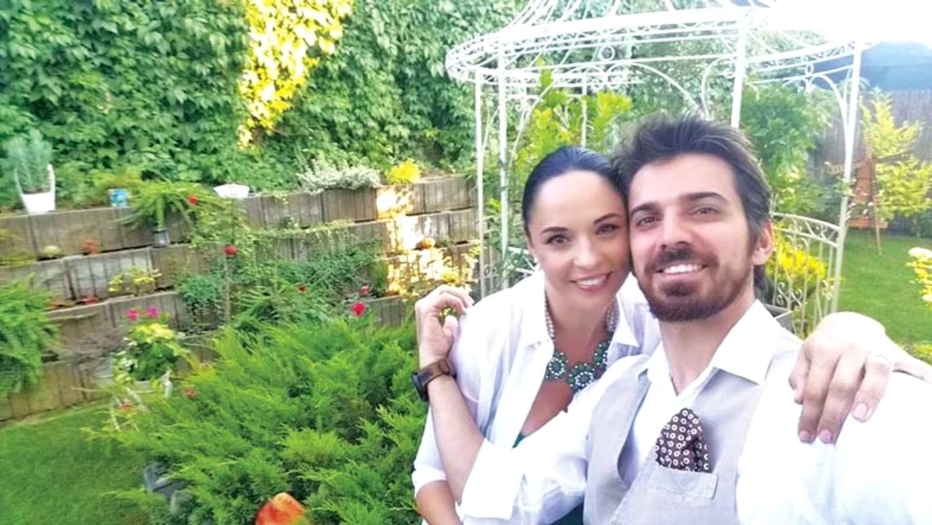 Grădina din spatele  casei, locul pe unde au intrat hoţii