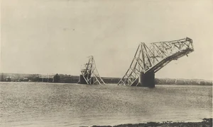 1280px Podul de la Cernavodă distrus în 1916 jpg