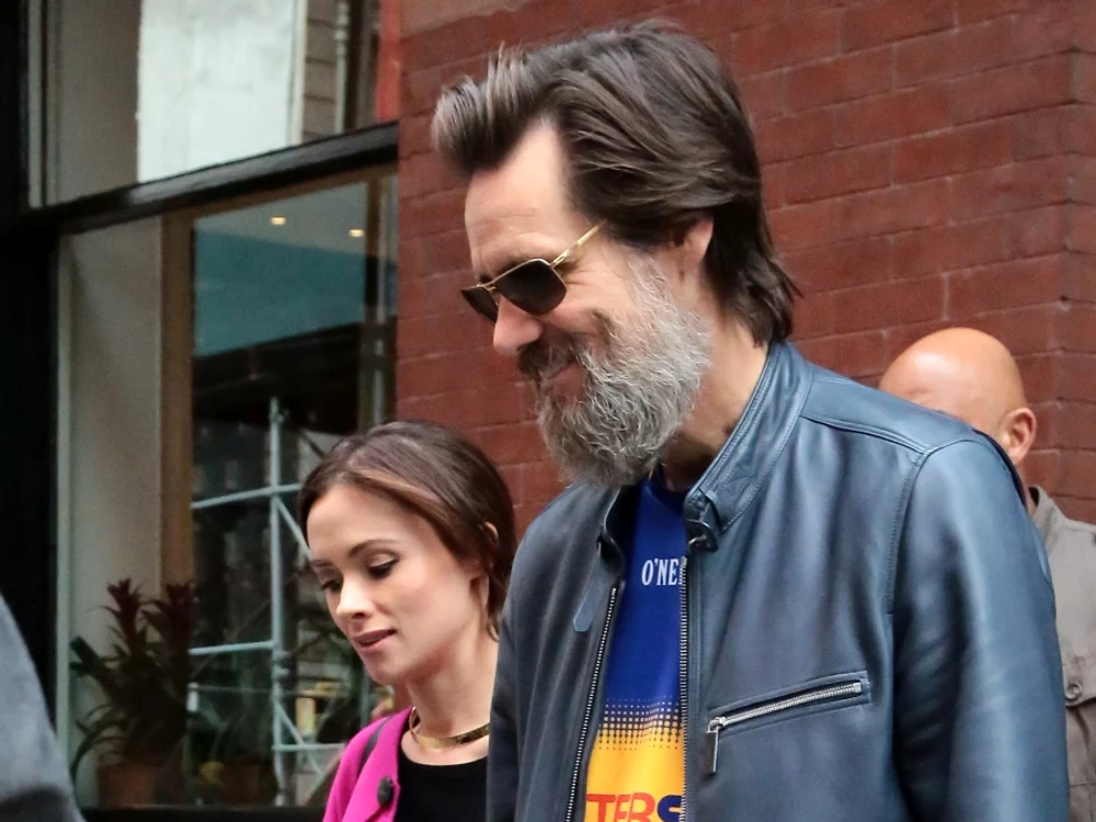 
    Cathriona White l-a rugat pe Jim Carrey să se ocupe de ceremonia funerarăFoto: Instagram/Cathriona White  
