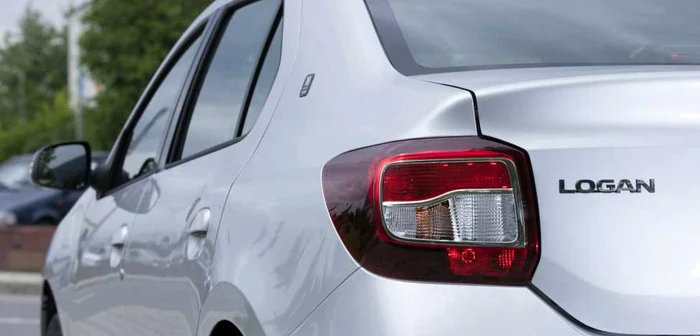 Dacia Logan 10 Ani 3