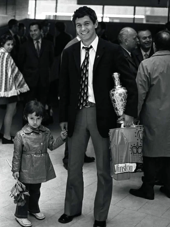 Mircea Lucescu în tinerețe / FOTO: Instagram Amalia Enache