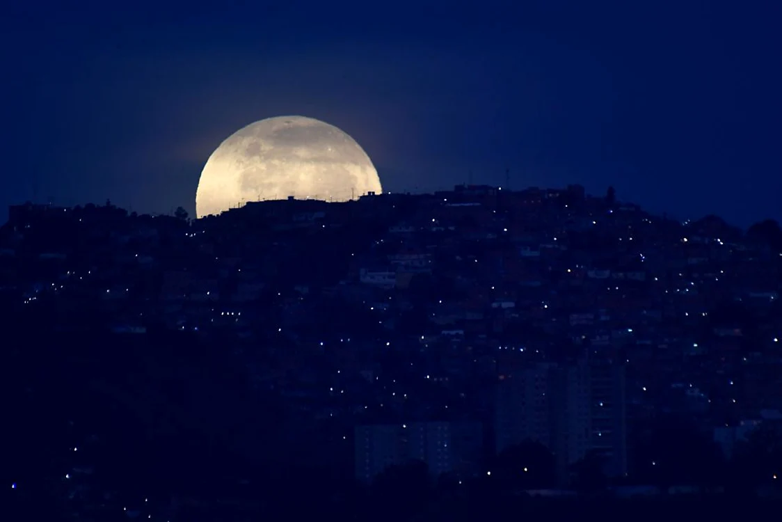 Luna albastră FOTO: X