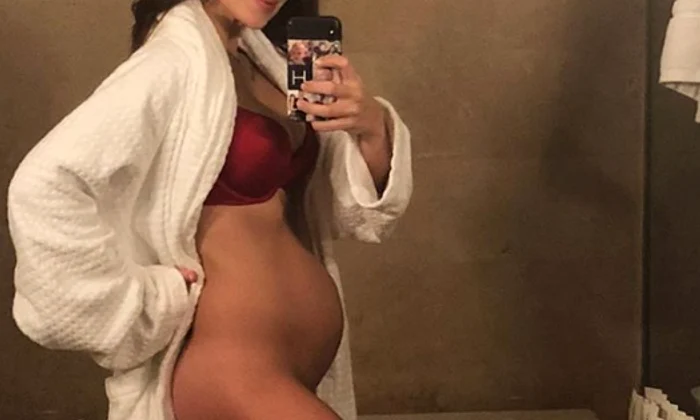 hilaria baldwin 1 png