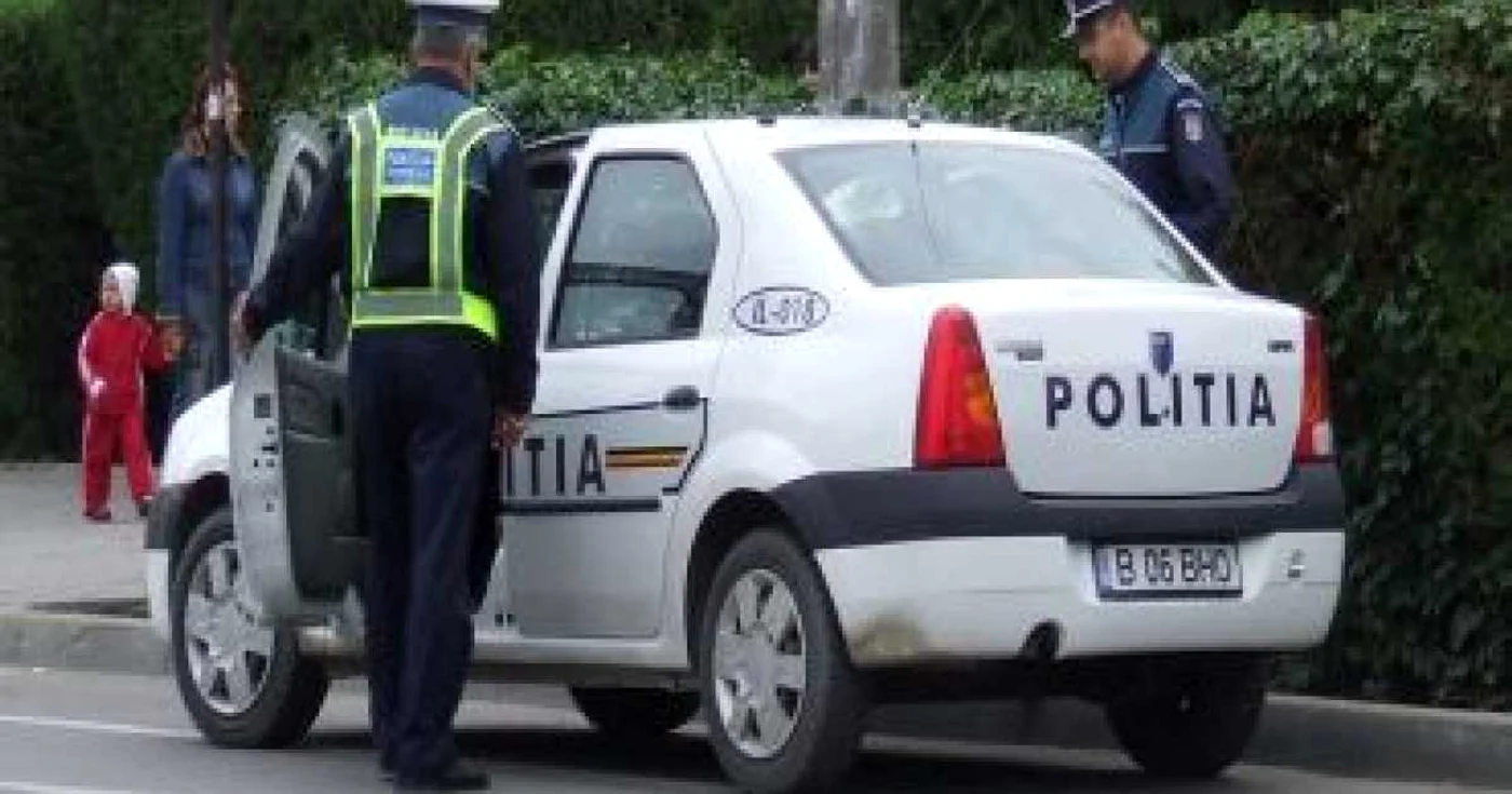 Minorul este cercetat de poliţişti (foto arhiva)