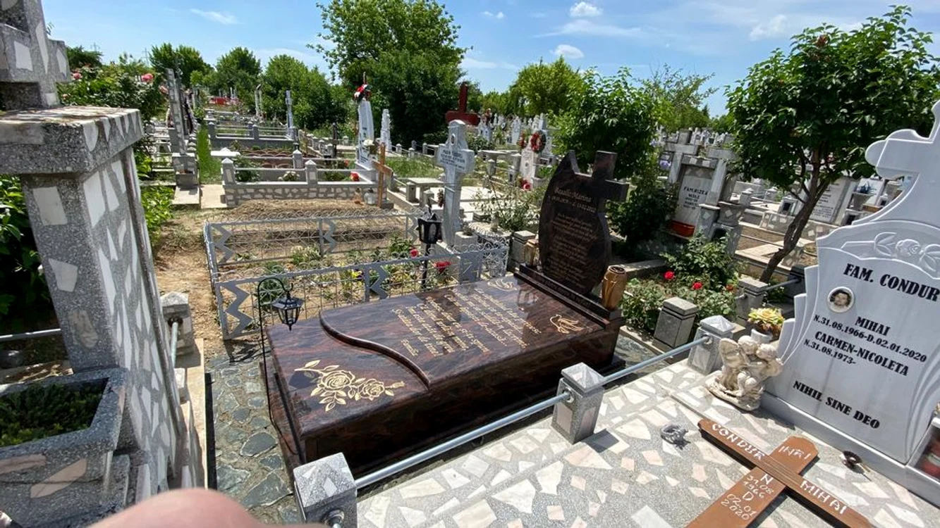 Cimitirul „Coca-Cola” din Galați FOTO: Monumente Comemorative/Facebook