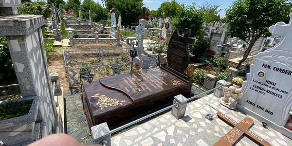 cimitir jpg