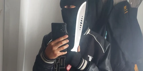 Cosmin Tudoran, tânărul de 20 de ani care a agresat marți seară un livrator din Bangladesh foto Facebook