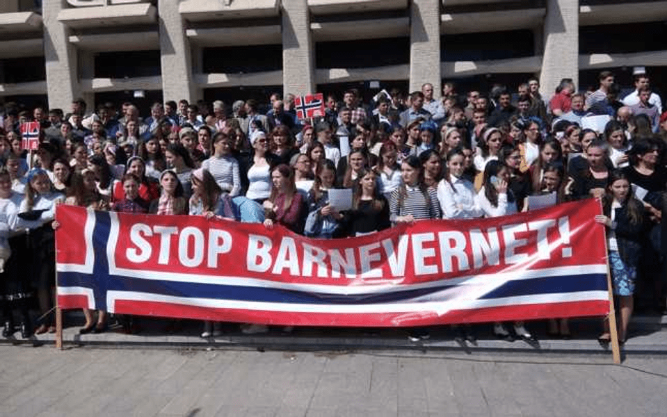 Fața nevăzută a unui proiect de lege controversat. Guvernul, acuzat că vrea înființarea unui „Barnevernet românesc”