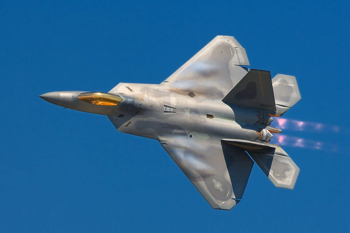 F22 Raptor supersonicul ce nu poate fi detectat de radar adus de americani la Mihail Kogălniceanu Sursa foto wikipedia.org