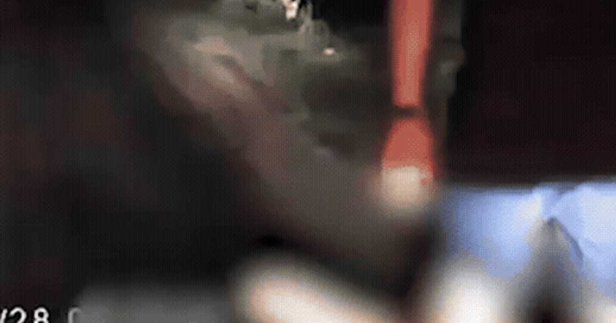 Un șofer Bolt cu deficiențe de vorbire a fost agresat de un pasager confuz. Un șofer Bolt cu deficiențe de vorbire a fost agresat de un pasager confuz.