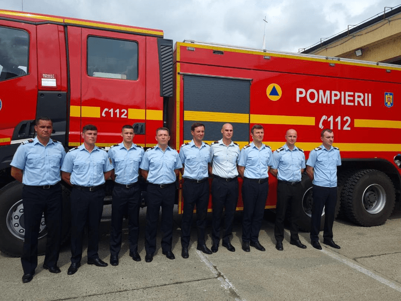  Portrete de salvatori. Pompieri nemţeni în misiunea de stingere a incendiilor de pădure din Franţa