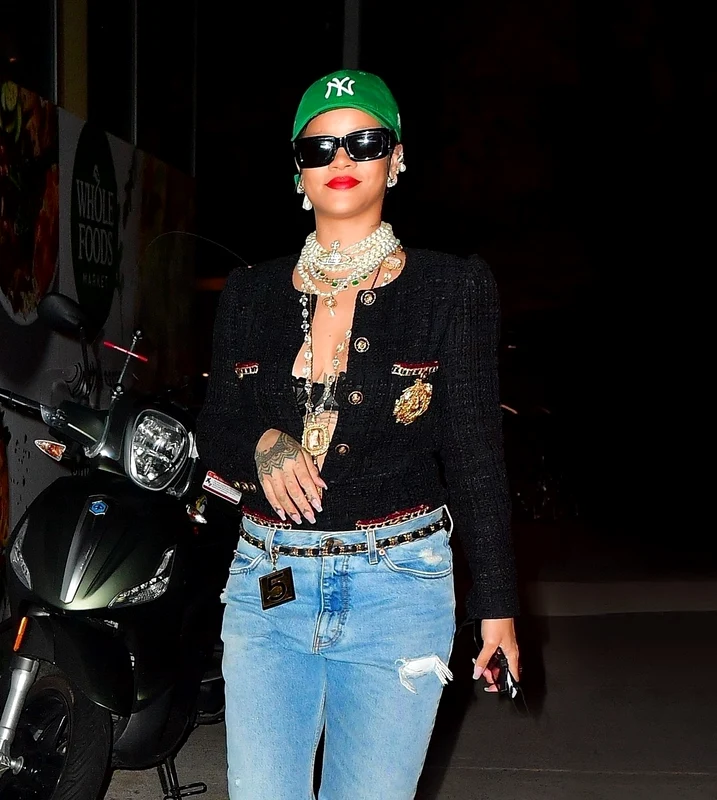 2 rihanna shopping10 jpg jpeg