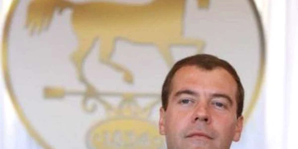 Medvedev spune că liderii georgieni vor primi o "pedeapsă severă" pentru conflictul cu Rusia
