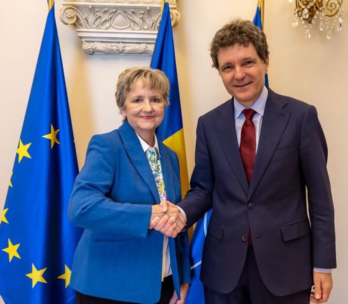 Nicușor Dan anunță creșterea numărului de burse FLEX. Până la 70 de elevi români vor locui la o familie americană și vor putea studia, în anul școlar 2027-2028, în unități din SUA