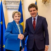 Nicusor dan si Lisa Choate, Președinte ACIE FB Nicușpr Dan jpg