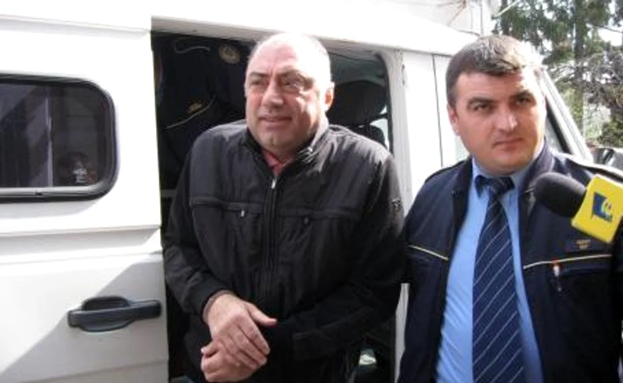 
    Astăzi a avut loc judecarea recursului iar decizia Curţii de Apel Piteşti este definitivă  