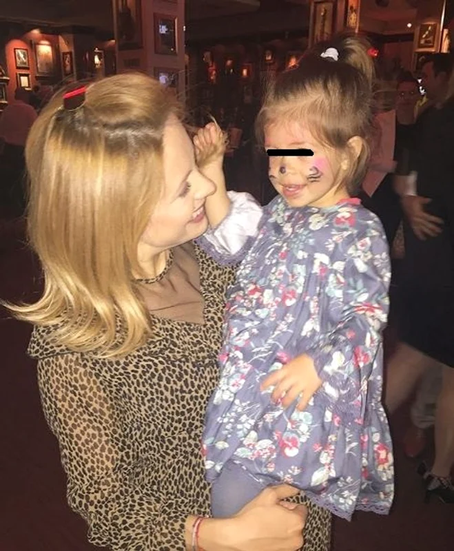 Simona Gherghe mai are o fetiță, pe nume Ana Georgia  jpeg
