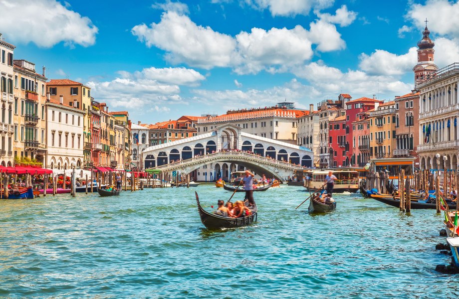 Veneția va percepe de anul viitor o taxă de intrare pentru turiști