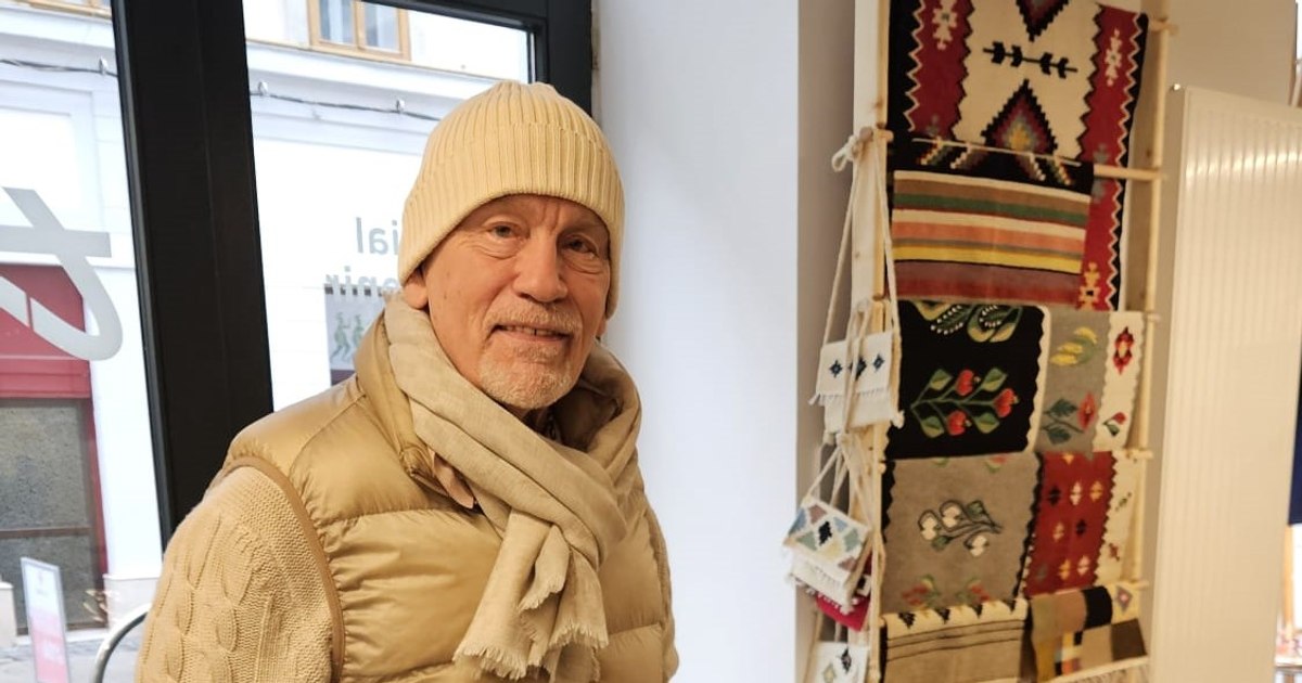 John Malkovich deschide primul magazin oficial de suveniruri în Timișoara – ce a spus primarul? John Malkovich deschide primul magazin oficial de suveniruri în Timișoara – ce a spus primarul?