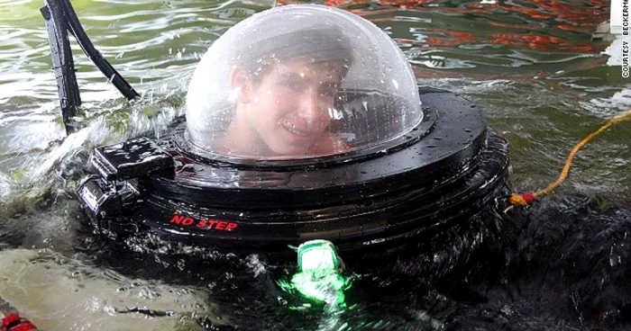 Submarinul Nautilus este potrivit scufundărilor de mică adâncime. FOTO CNN