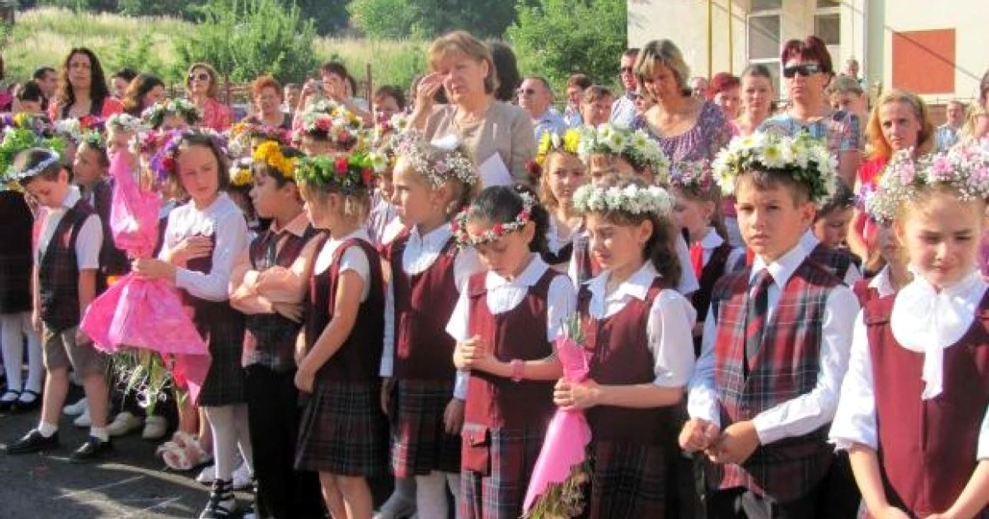 Elevii claselor a II-a, a IV-a şi a VI-a vor fi evaluaţi