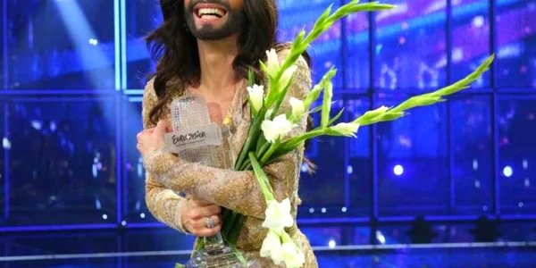 conchita wurst foto facebook bbc