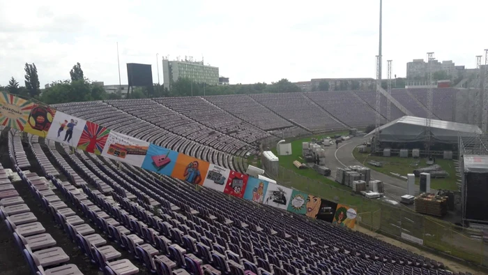 Pregătire stadion Diskioteka FOTO Both