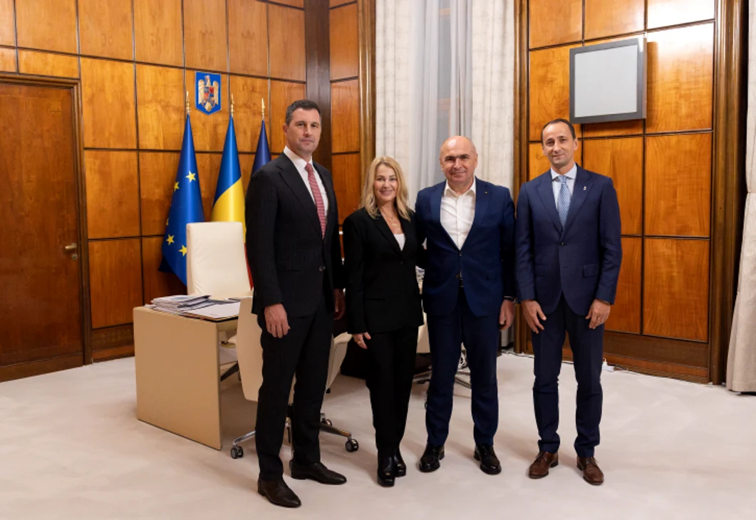 Nadia Comăneci și Mihai Covaliu, oaspeți ai premierului Ilie Bolojan  FOTO: gov.ro