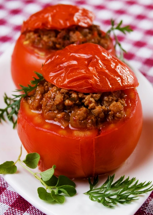 rosii umplute cu carne de vita jpeg