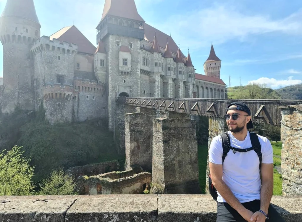 Florian Uşurelu şi-a propus să viziteze toate judeţele din România FOTO: Arhivă personală