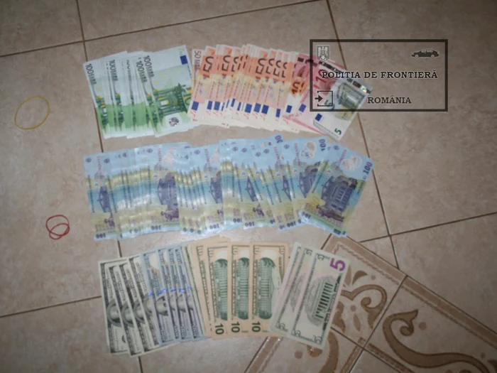 Baniidescoperiţi au fost confiscaţi Foto:Poliţia de Frontieră