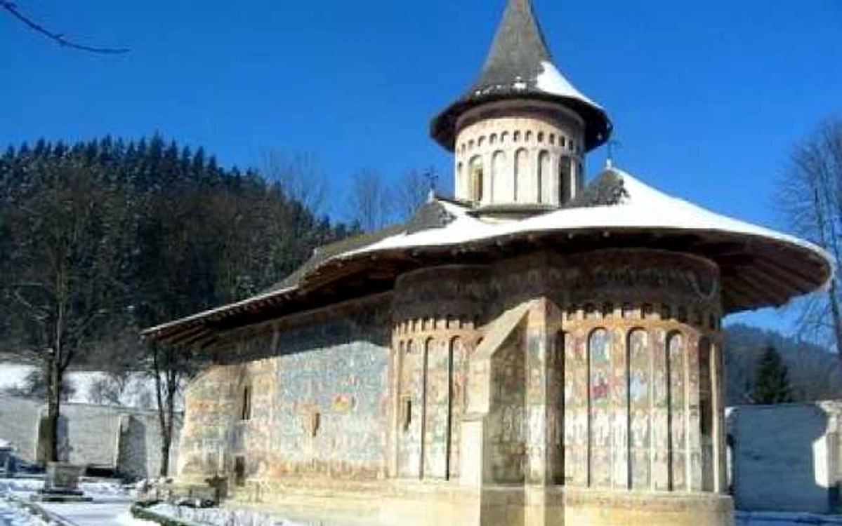 În librăriile italiene a apărut Ghidul Turistic al României tradus în limba italiană